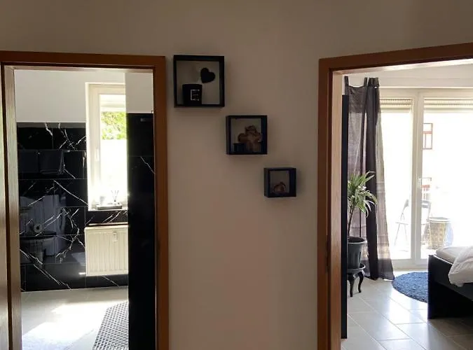 Διαμέρισμα #2 Bei Der Porzellan Manufaktur *